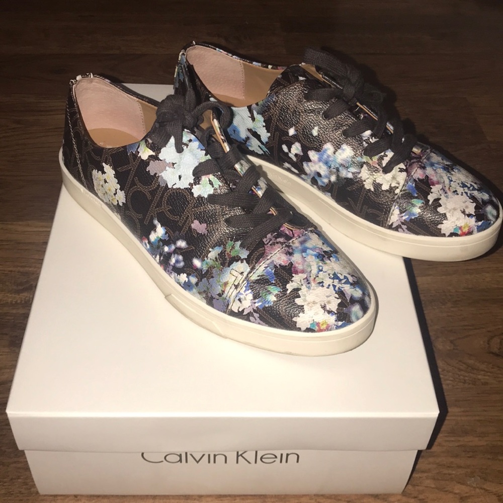 CALVIN KLEIN